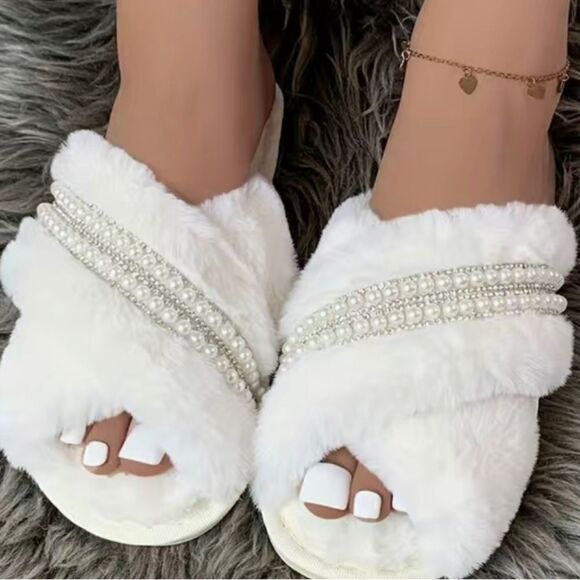 Cross Strap Fluffy Faux Pearl Open Toe Plush Slippers. White. 6.5-7. BRAND NEW. - Picture 3 of 9
